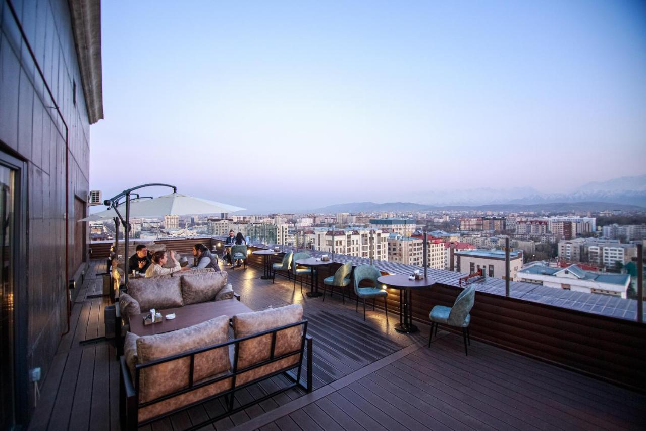 Terrasse Hotel&Bar Bichkek Extérieur photo
