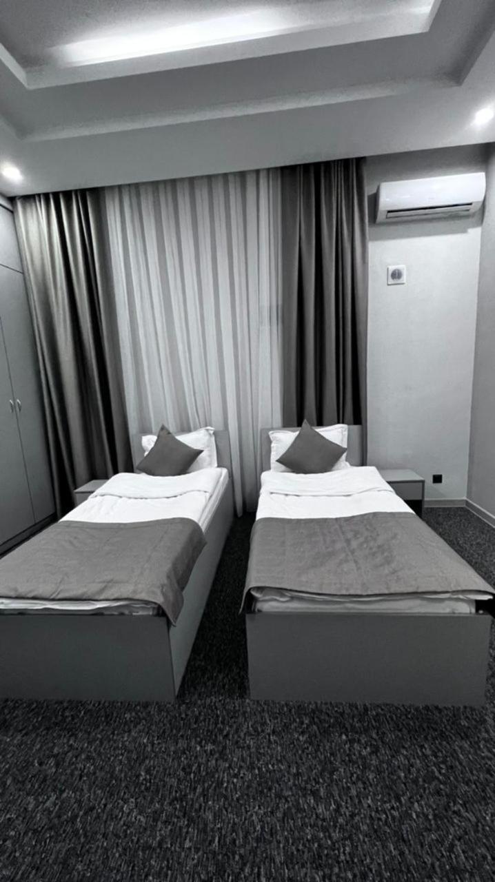 Terrasse Hotel&Bar Bichkek Chambre photo